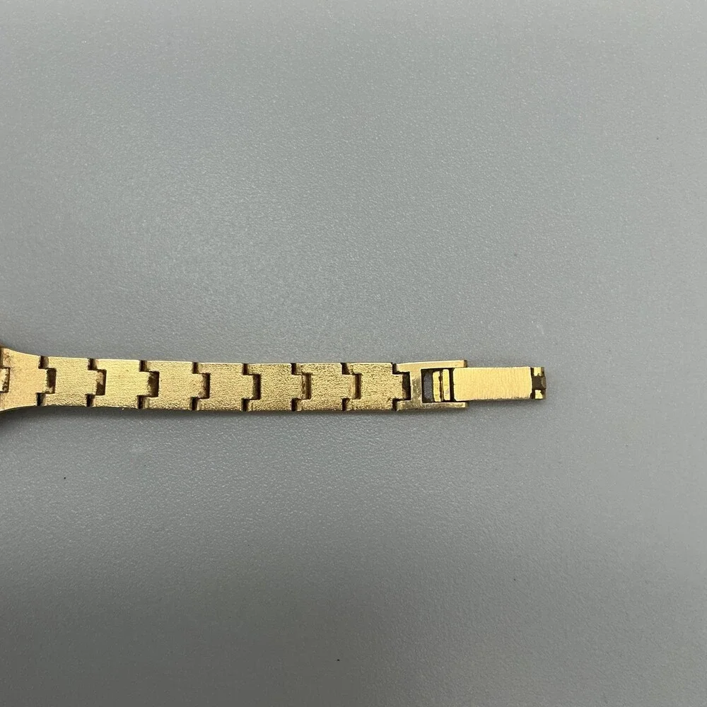 Vintage Bucherer Womens Watch 16mm Gold Tone Dial 573 2 57 New Battery 6.75